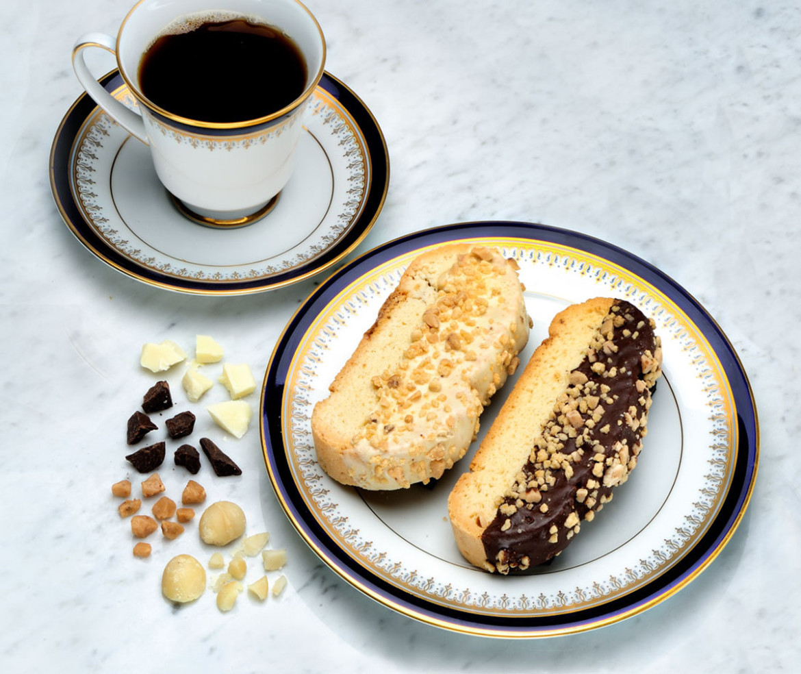 Mezzaluna Biscotti British Islander