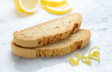 Mezzaluna Biscotti Luscious Lemon