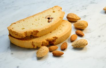 Mezzaluna Biscotti Tuscany Almond